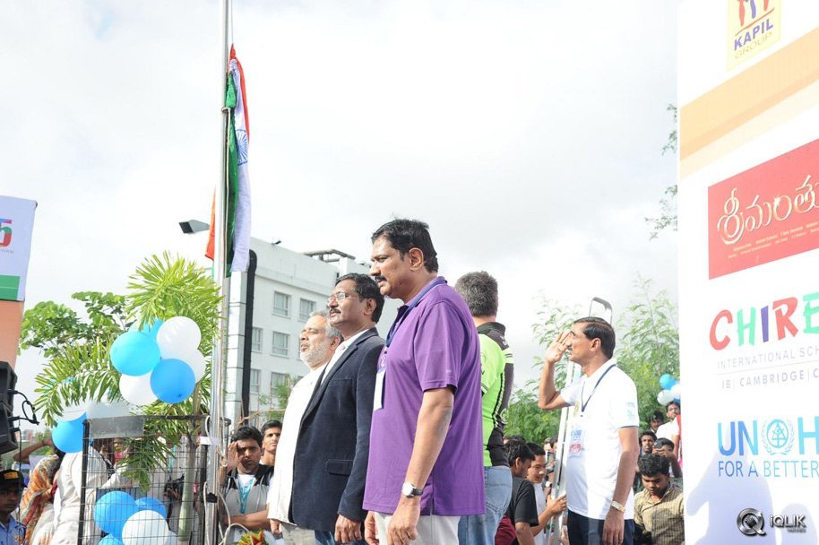 Srimanthudu-Movie-Team-at-HBC-Chak-De-India-Ride